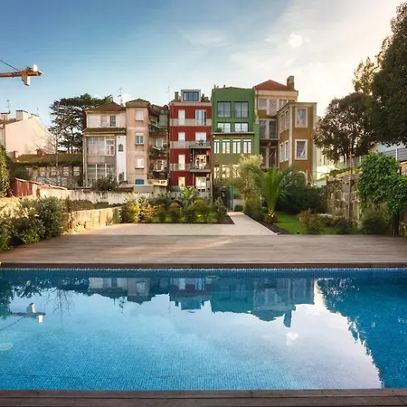 Lägenhet Cosy House Downtown With Swimming Pool And Ac